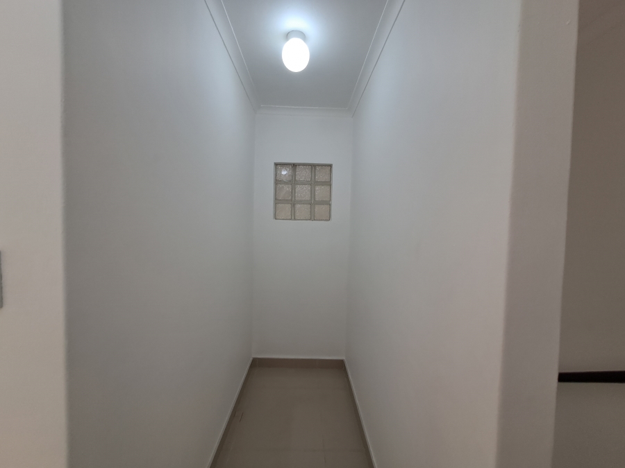 To Let 5 Bedroom Property for Rent in Overport KwaZulu-Natal