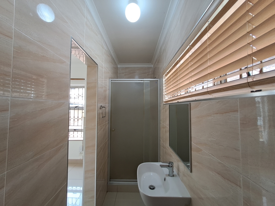 To Let 5 Bedroom Property for Rent in Overport KwaZulu-Natal