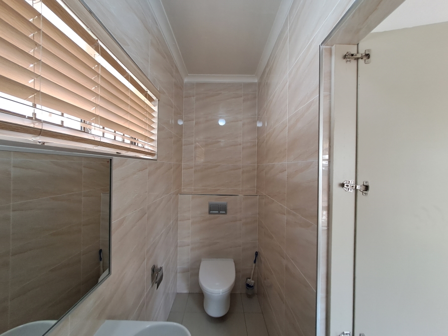 To Let 5 Bedroom Property for Rent in Overport KwaZulu-Natal