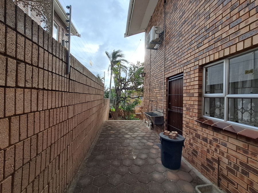 To Let 5 Bedroom Property for Rent in Overport KwaZulu-Natal