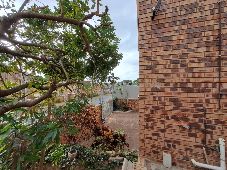 To Let 5 Bedroom Property for Rent in Overport KwaZulu-Natal