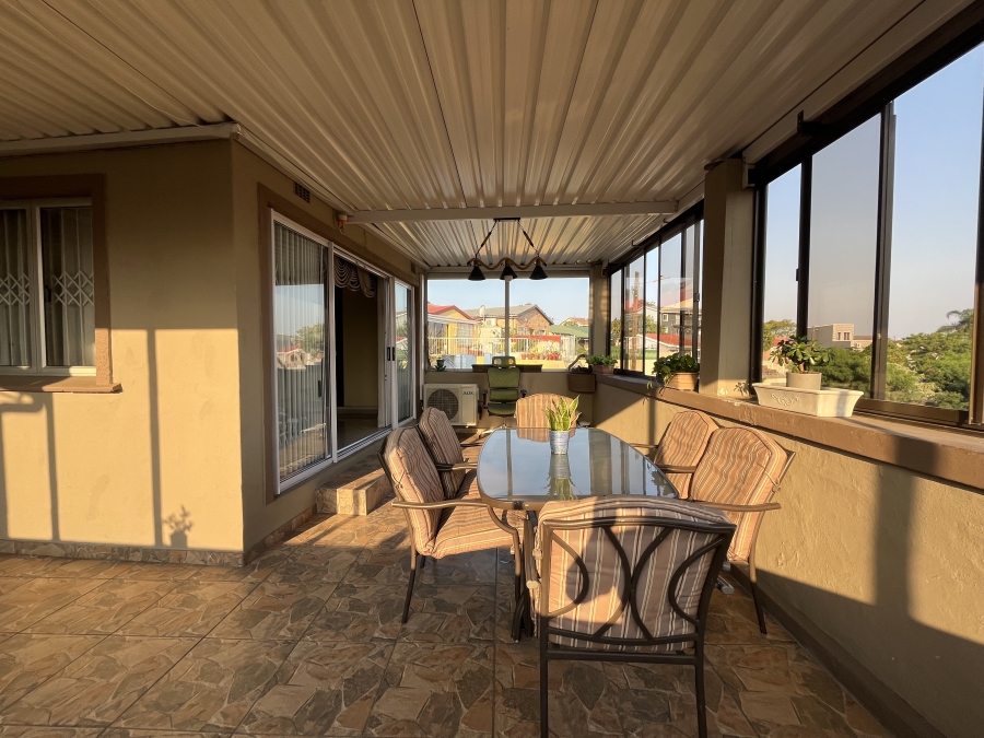 3 Bedroom Property for Sale in Northcroft KwaZulu-Natal