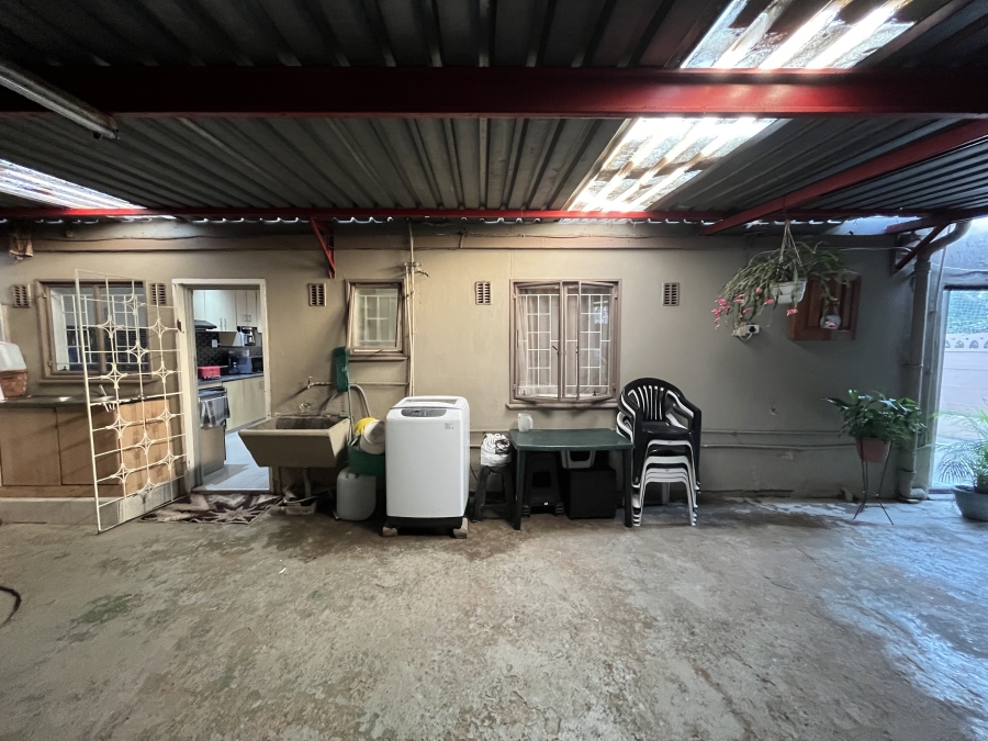 3 Bedroom Property for Sale in Northcroft KwaZulu-Natal