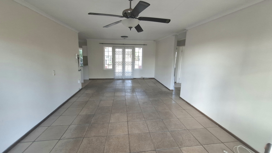 2 Bedroom Property for Sale in Hayfields KwaZulu-Natal