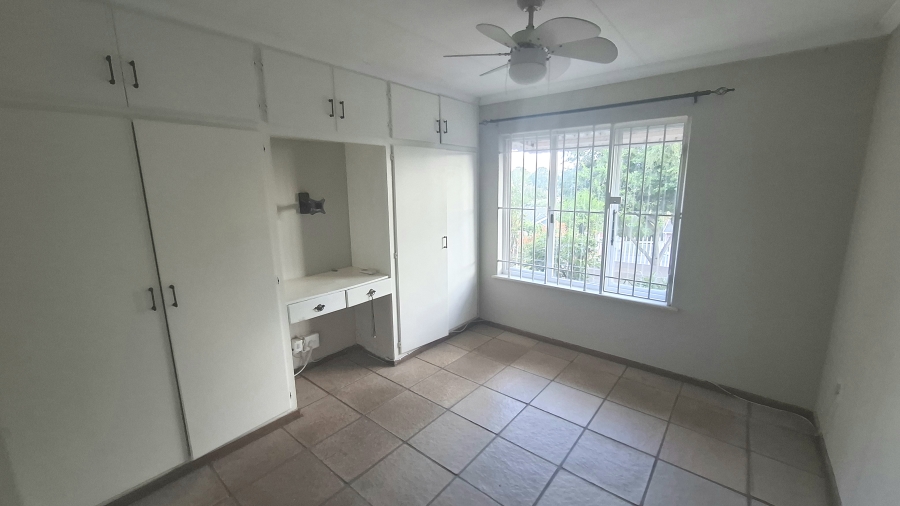 2 Bedroom Property for Sale in Hayfields KwaZulu-Natal