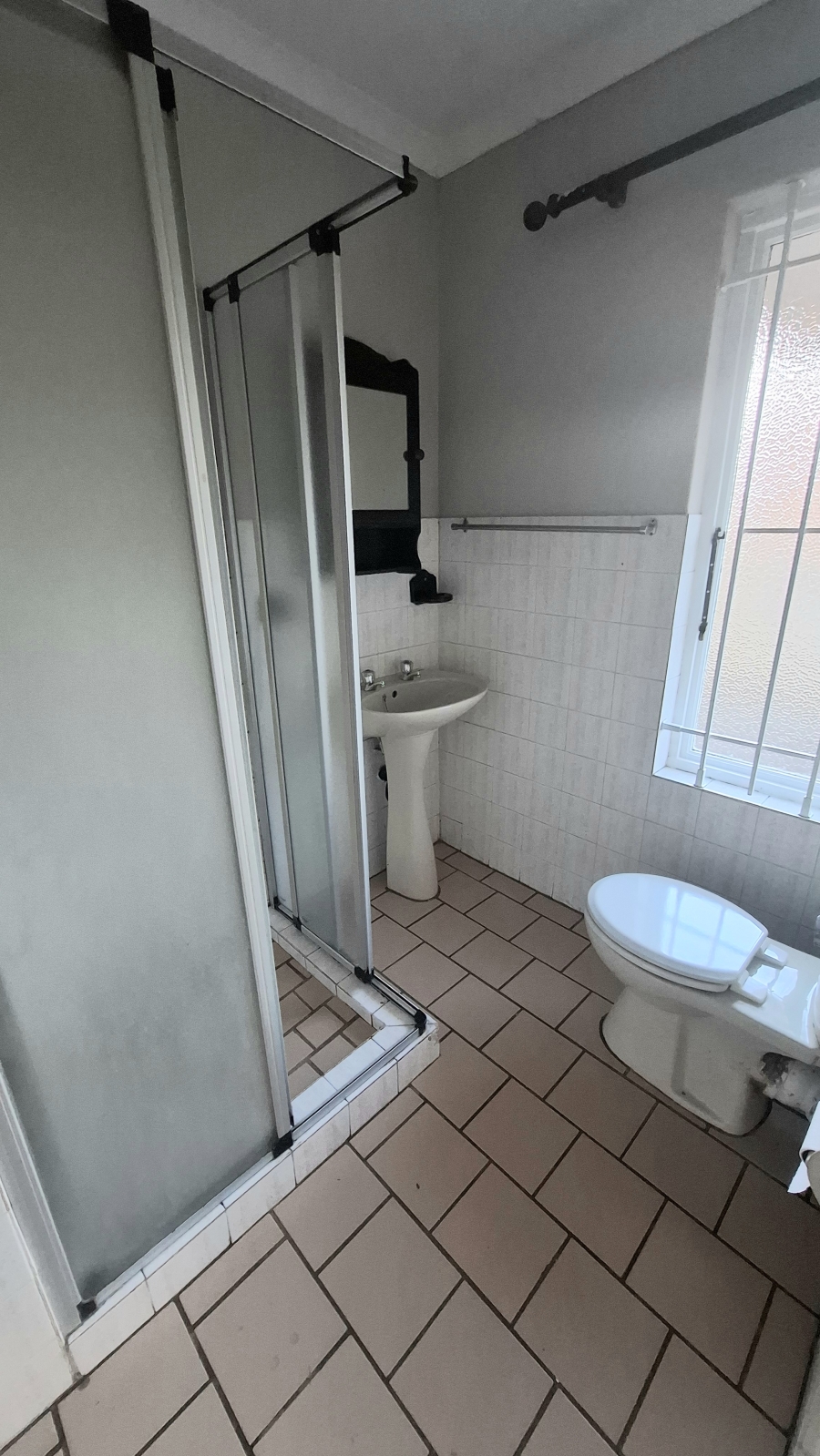 2 Bedroom Property for Sale in Hayfields KwaZulu-Natal