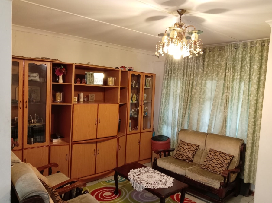 4 Bedroom Property for Sale in Lenham KwaZulu-Natal