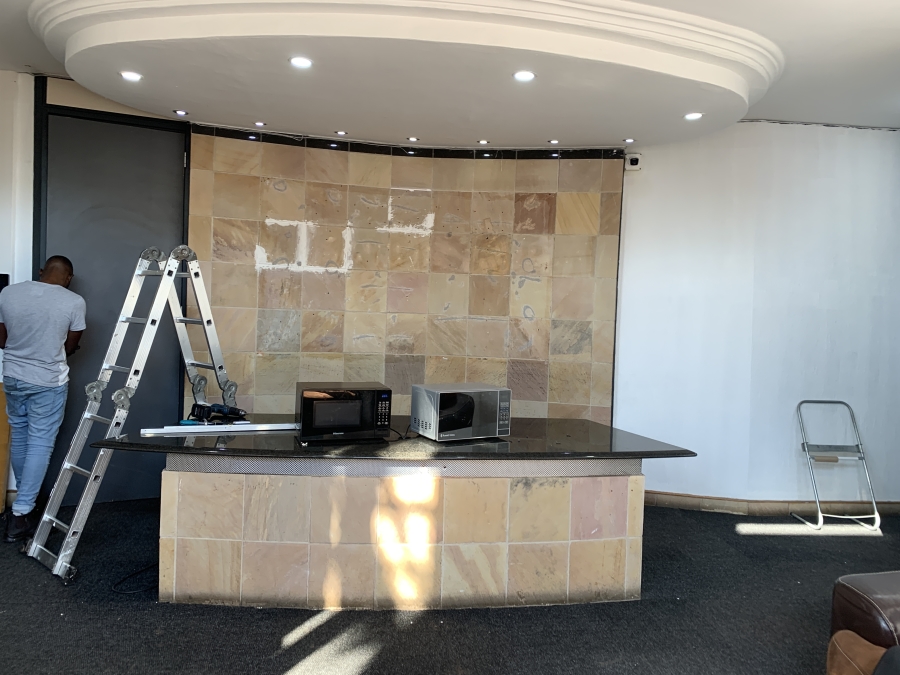 To Let Commercial Property for Rent in La Lucia Ridge KwaZulu-Natal