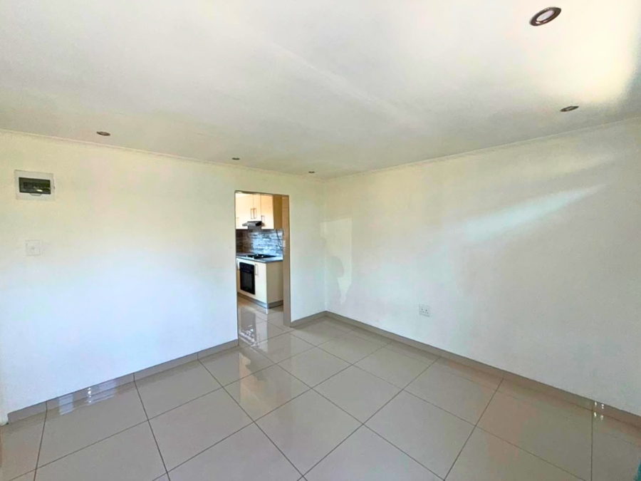 2 Bedroom Property for Sale in Bombay Heights KwaZulu-Natal