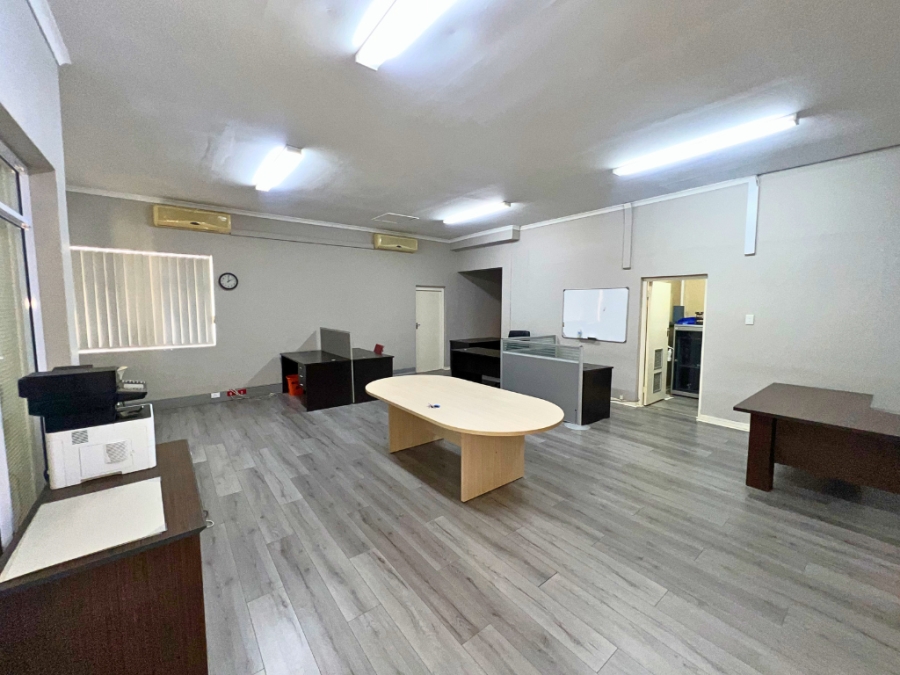 Commercial Property for Sale in Clarendon KwaZulu-Natal