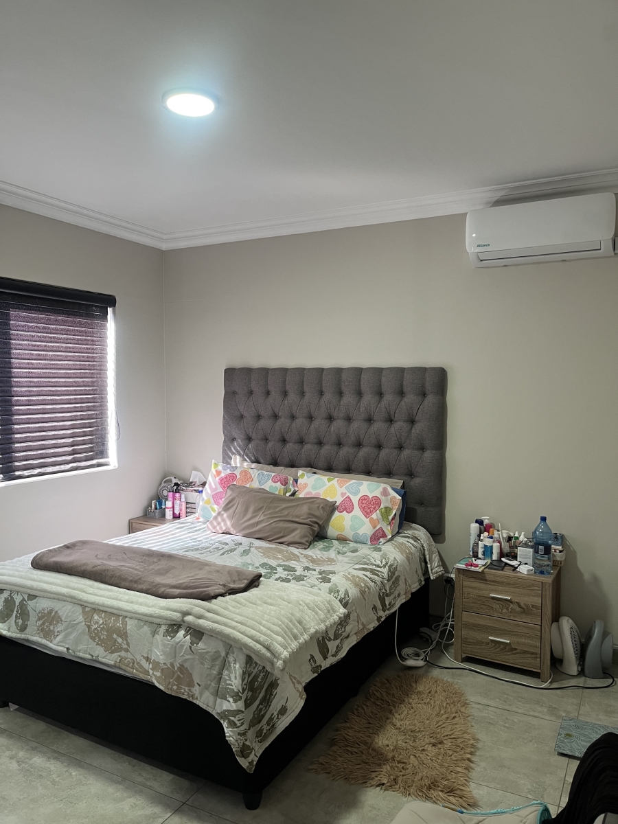 2 Bedroom Property for Sale in New Town Centre KwaZulu-Natal