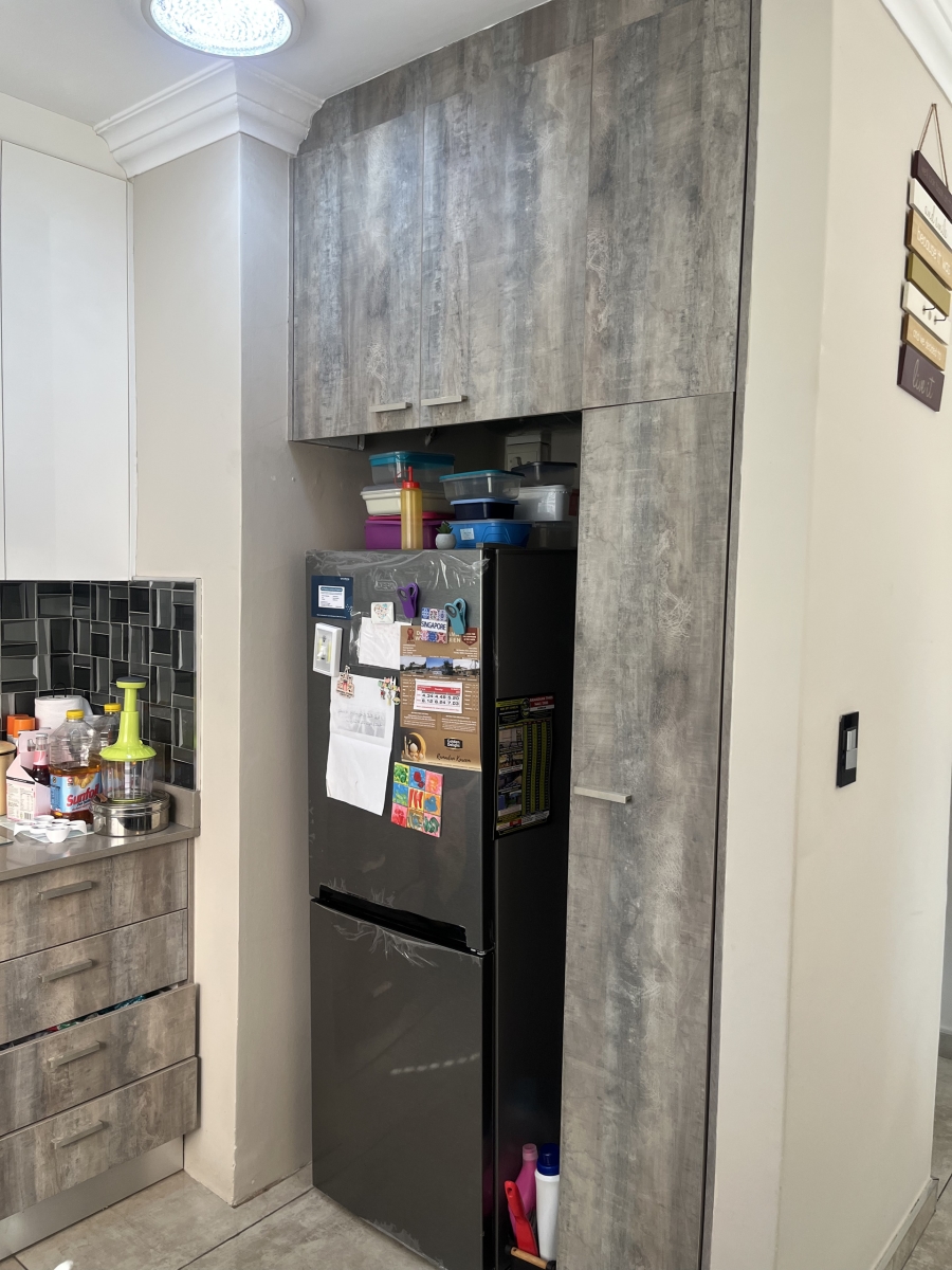 2 Bedroom Property for Sale in New Town Centre KwaZulu-Natal