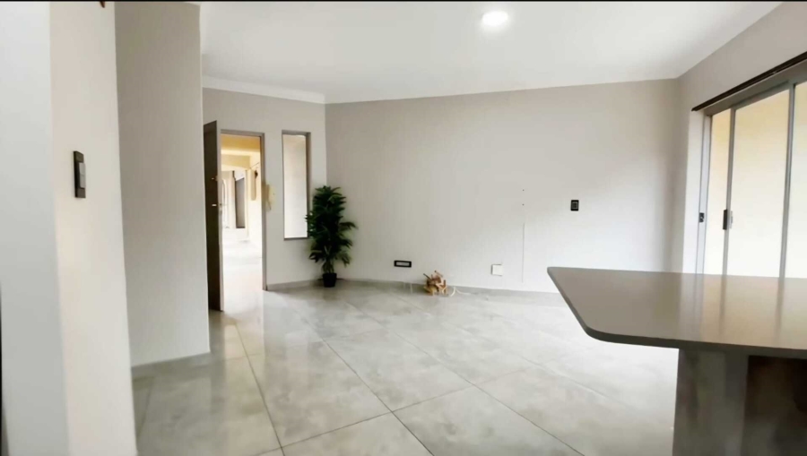 2 Bedroom Property for Sale in New Town Centre KwaZulu-Natal