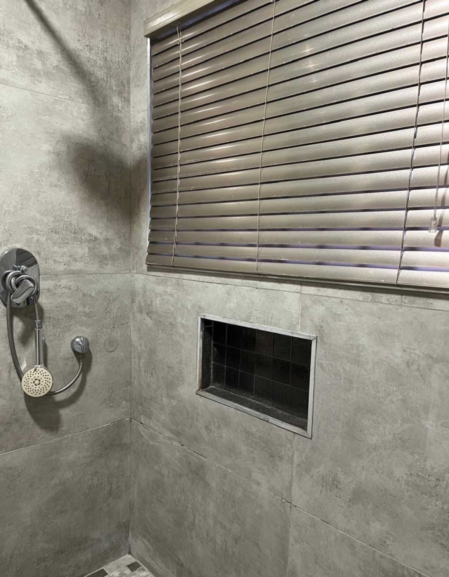 2 Bedroom Property for Sale in New Town Centre KwaZulu-Natal