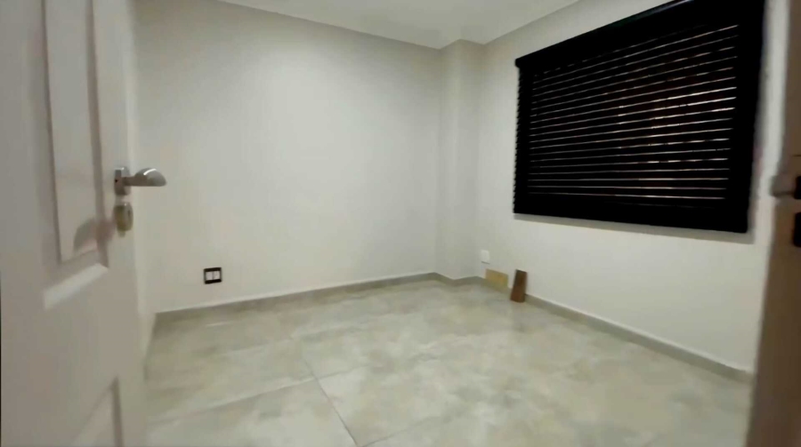2 Bedroom Property for Sale in New Town Centre KwaZulu-Natal