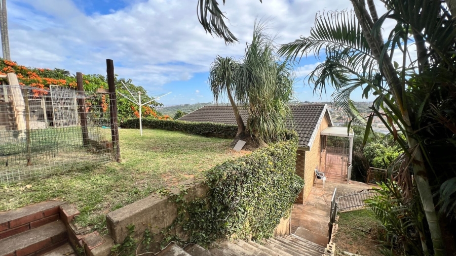 3 Bedroom Property for Sale in Brighton Beach KwaZulu-Natal