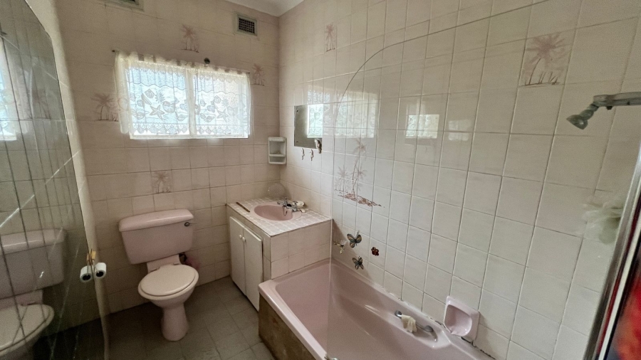 3 Bedroom Property for Sale in Brighton Beach KwaZulu-Natal