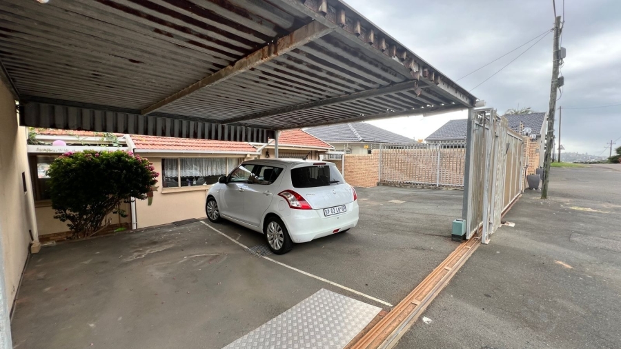 3 Bedroom Property for Sale in Brighton Beach KwaZulu-Natal