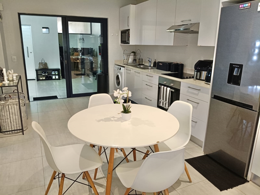 2 Bedroom Property for Sale in Ballito Central KwaZulu-Natal