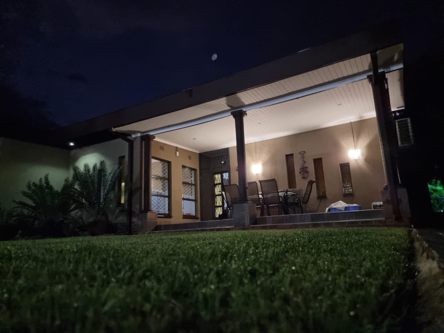 5 Bedroom Property for Sale in Pioneer Park KwaZulu-Natal