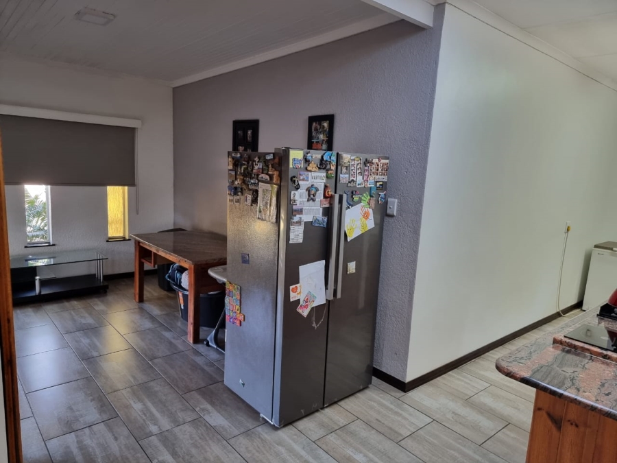 5 Bedroom Property for Sale in Pioneer Park KwaZulu-Natal