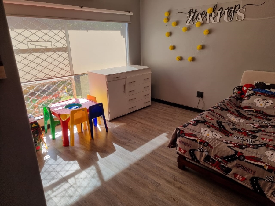 5 Bedroom Property for Sale in Pioneer Park KwaZulu-Natal
