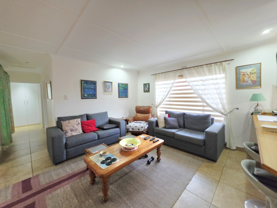 2 Bedroom Property for Sale in Empangeni Central KwaZulu-Natal