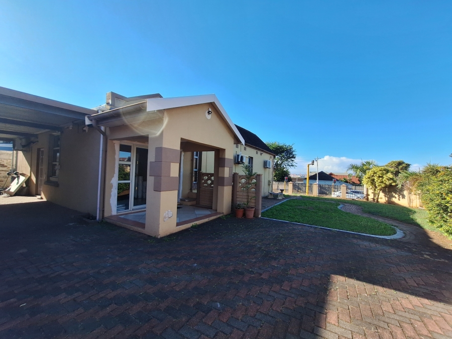4 Bedroom Property for Sale in Glenwood KwaZulu-Natal