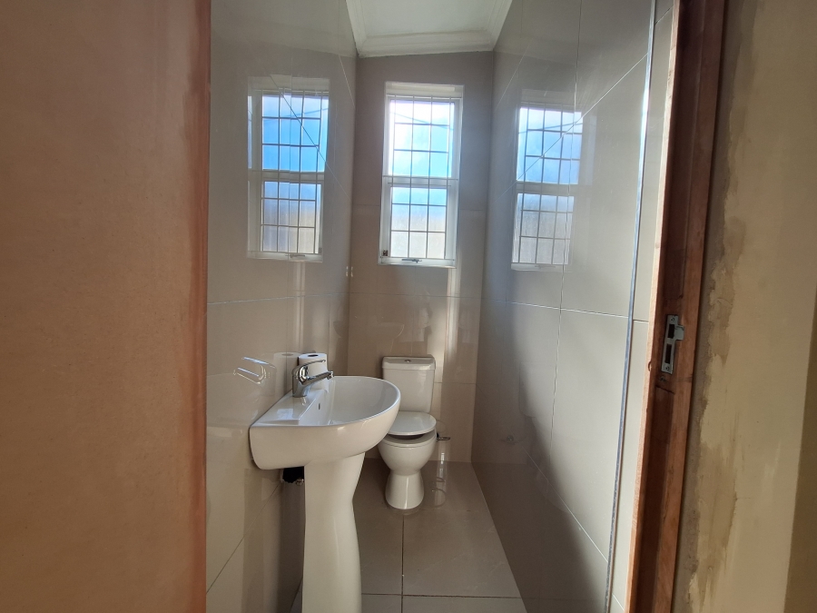 4 Bedroom Property for Sale in Glenwood KwaZulu-Natal