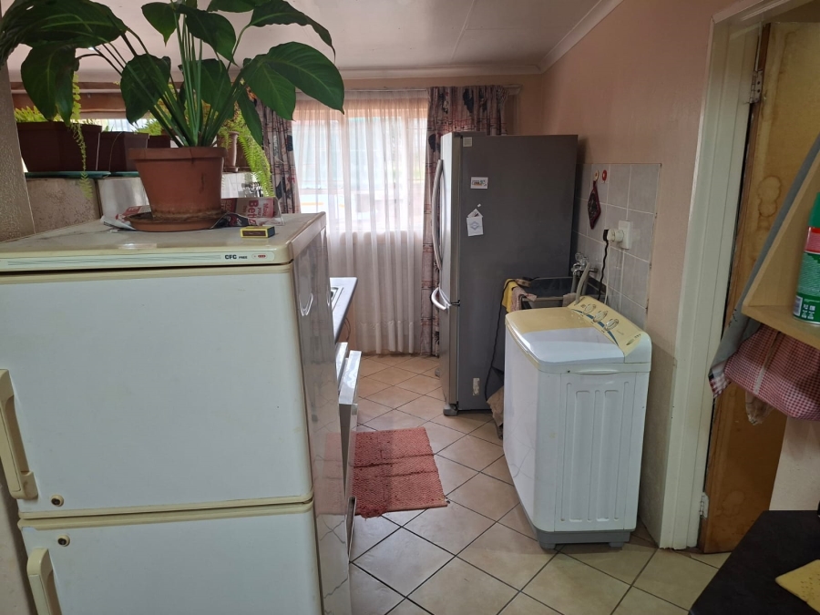 2 Bedroom Property for Sale in Sunnyridge KwaZulu-Natal