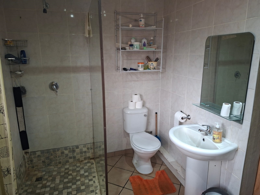 2 Bedroom Property for Sale in Sunnyridge KwaZulu-Natal