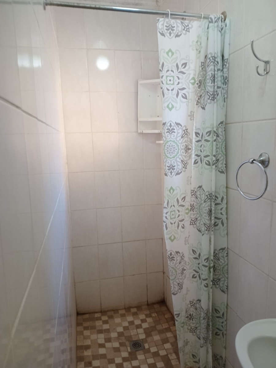 2 Bedroom Property for Sale in Sunnyridge KwaZulu-Natal