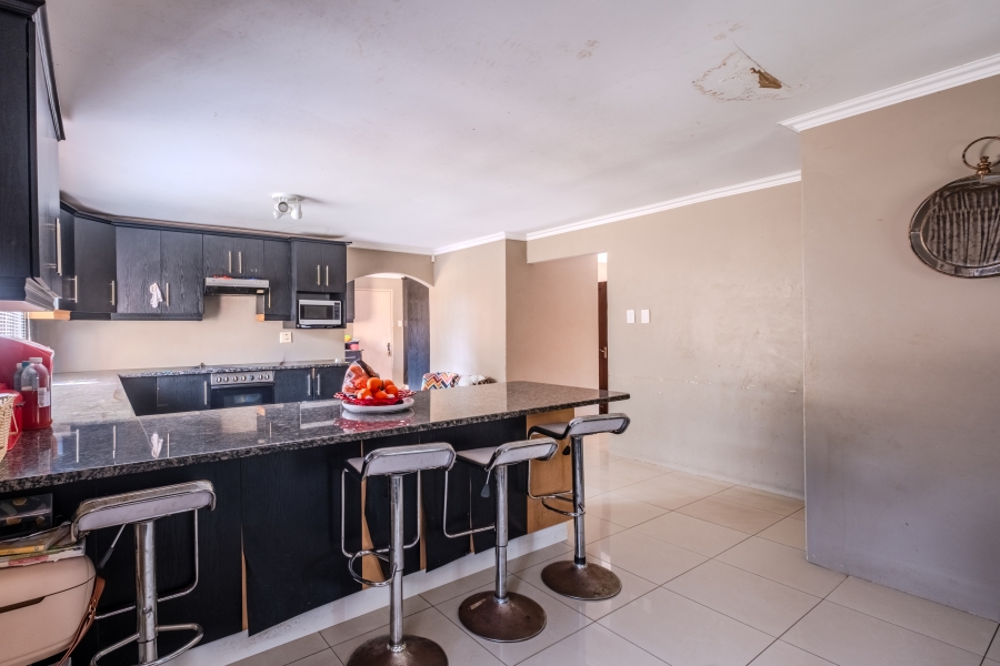 4 Bedroom Property for Sale in Somerset Park KwaZulu-Natal