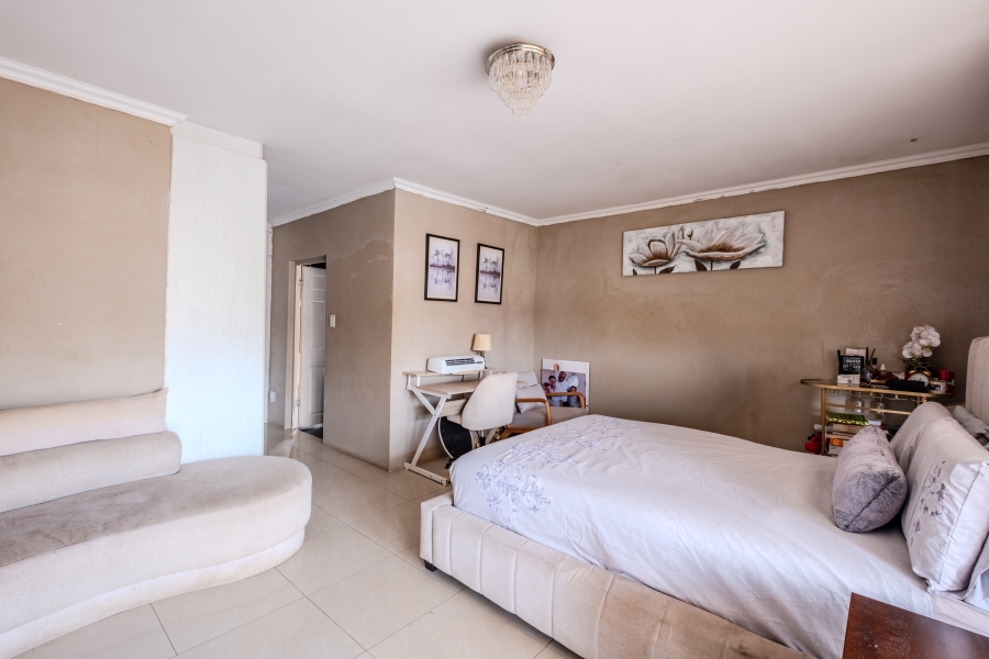 4 Bedroom Property for Sale in Somerset Park KwaZulu-Natal