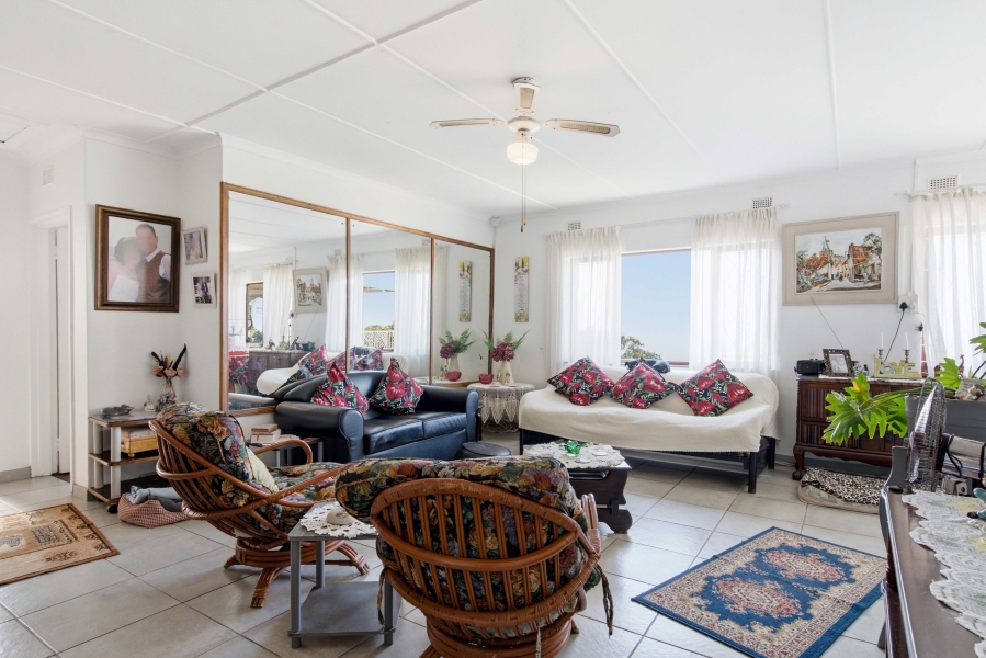 5 Bedroom Property for Sale in Amanzimtoti KwaZulu-Natal