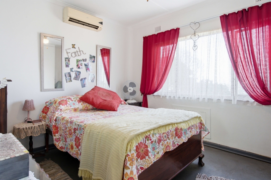 5 Bedroom Property for Sale in Amanzimtoti KwaZulu-Natal