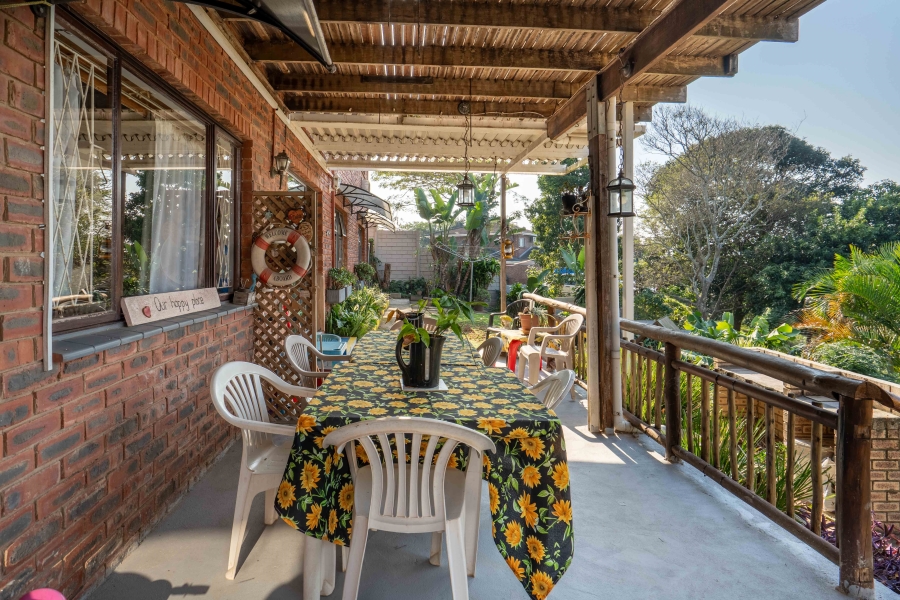 5 Bedroom Property for Sale in Amanzimtoti KwaZulu-Natal