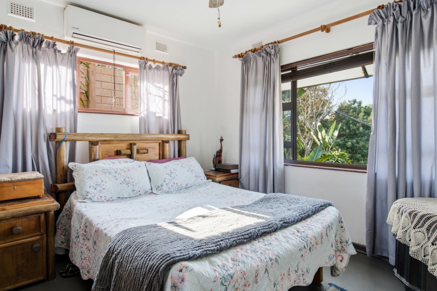 5 Bedroom Property for Sale in Amanzimtoti KwaZulu-Natal