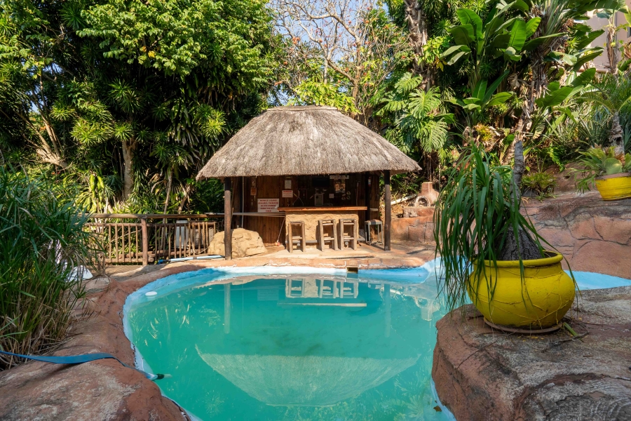 5 Bedroom Property for Sale in Amanzimtoti KwaZulu-Natal