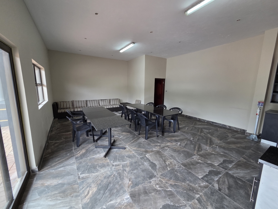 To Let Commercial Property for Rent in Bluff KwaZulu-Natal