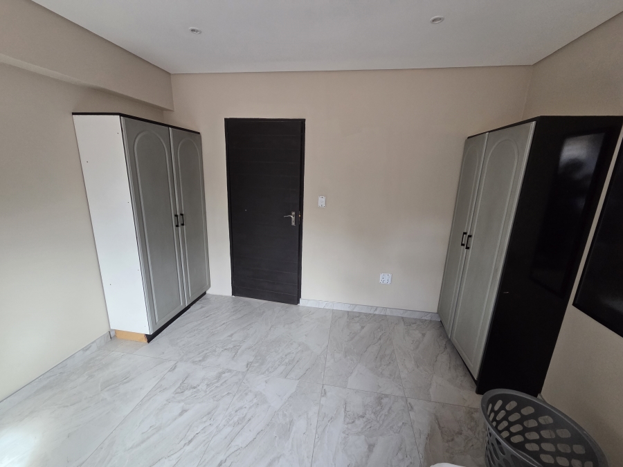 To Let Commercial Property for Rent in Bluff KwaZulu-Natal