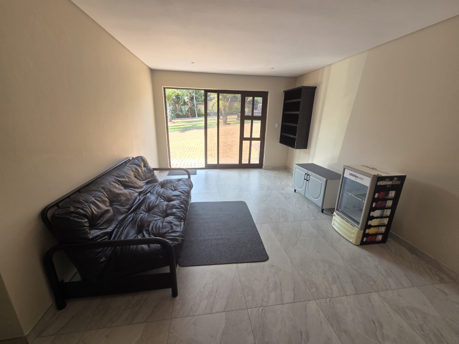To Let Commercial Property for Rent in Bluff KwaZulu-Natal