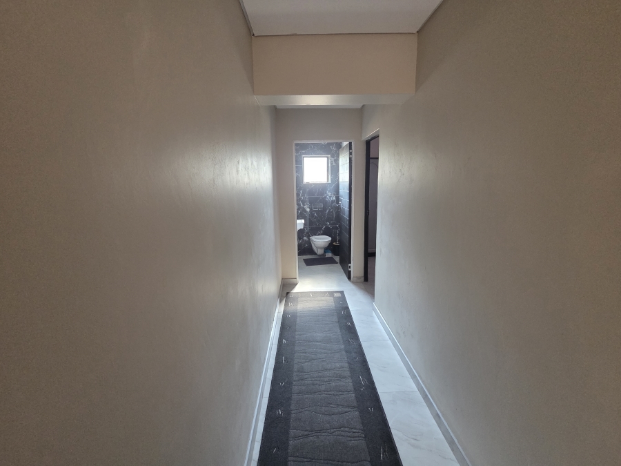 To Let Commercial Property for Rent in Bluff KwaZulu-Natal