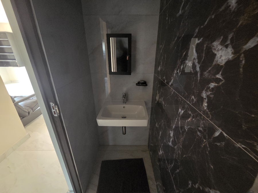 To Let Commercial Property for Rent in Bluff KwaZulu-Natal