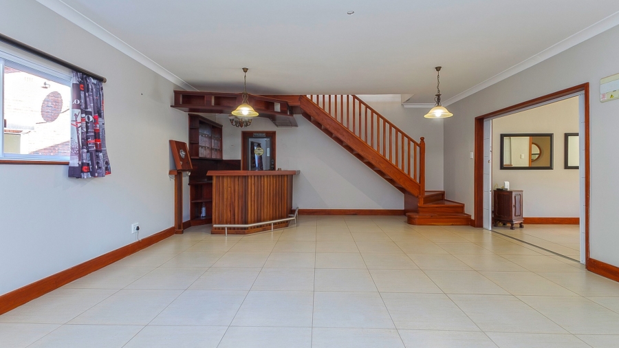 7 Bedroom Property for Sale in Chelmsfordville KwaZulu-Natal