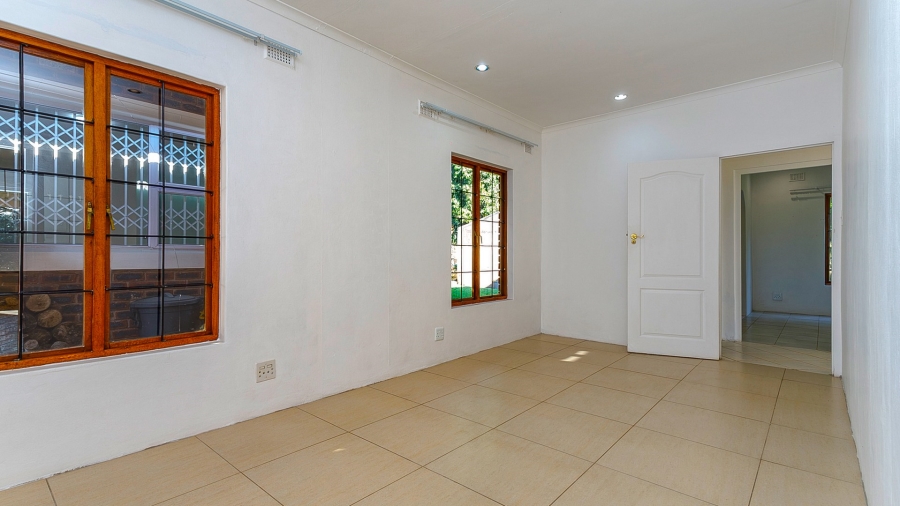 7 Bedroom Property for Sale in Chelmsfordville KwaZulu-Natal