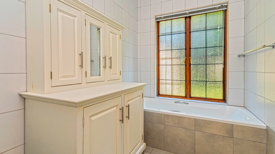 7 Bedroom Property for Sale in Chelmsfordville KwaZulu-Natal