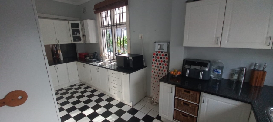 3 Bedroom Property for Sale in Glenwood KwaZulu-Natal