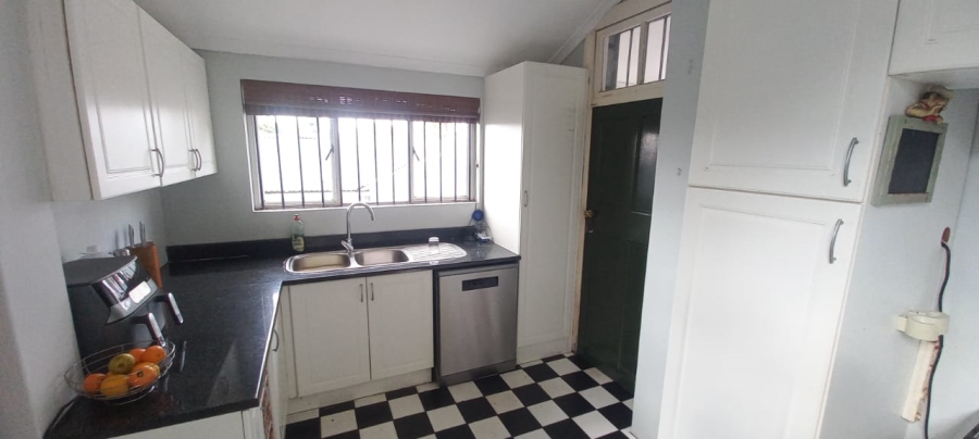 3 Bedroom Property for Sale in Glenwood KwaZulu-Natal