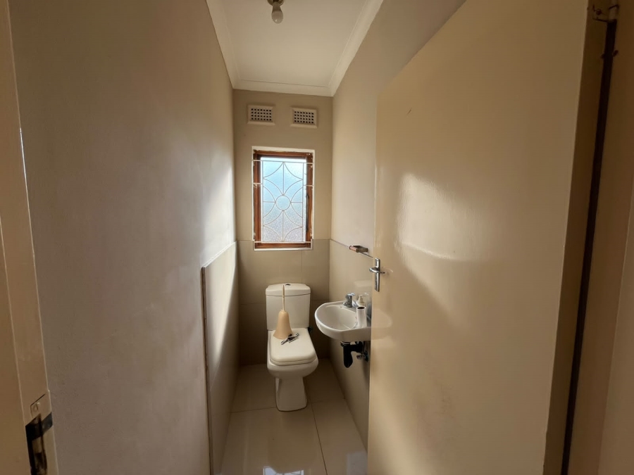 5 Bedroom Property for Sale in Barns KwaZulu-Natal